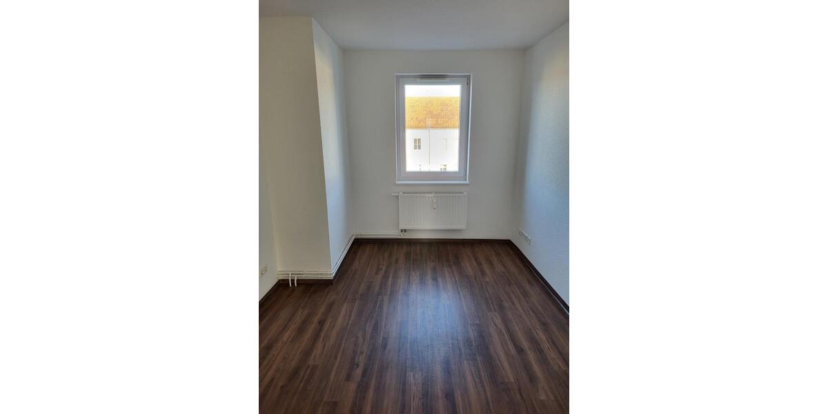 Etagenwohnung Rathenow - 3 Zimmer, 71 m&sup2;, 434&euro; | Angebot:24778354