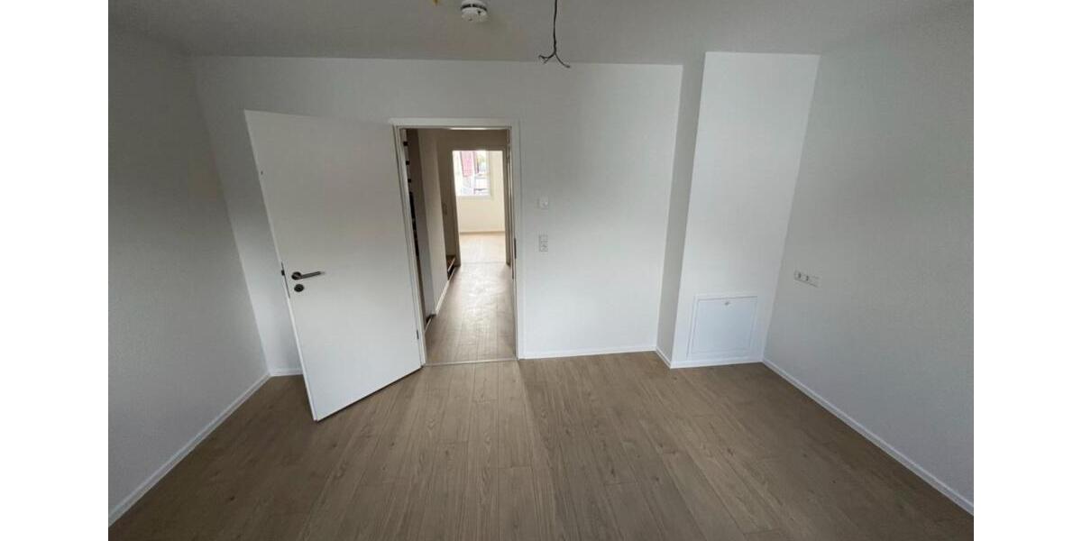 Reihenhaus Weingarten (Baden) - 5.5 Zimmer, 111 m&sup2;, 1.665&euro; | Angebot:24830170