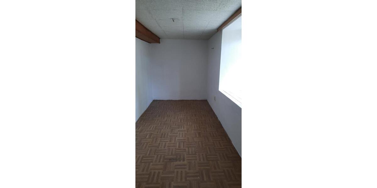 Erdgeschoßwohnung Salzatal - 3 Zimmer, 79 m&sup2;, 260&euro; | Angebot:25637923