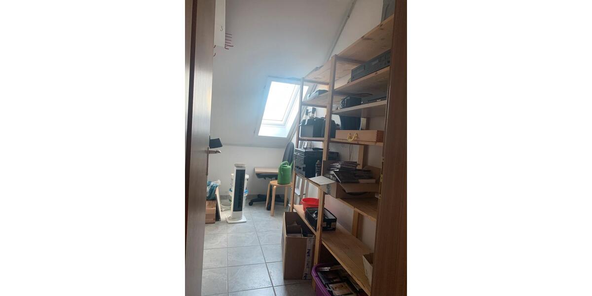 Dachgeschoßwohnung Nümbrecht - 2 Zimmer, 84 m&sup2;, 700&euro; | Angebot:24616438