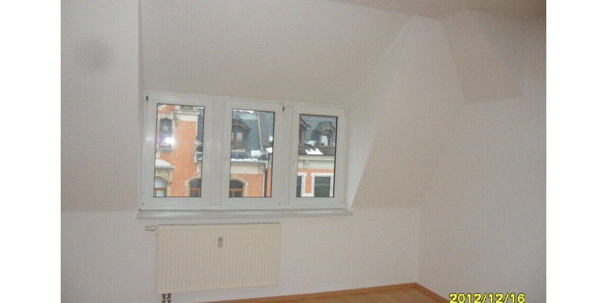 Dachgeschoßwohnung Plauen - 3 Zimmer, 72 m&sup2;, 290&euro; | Angebot:25871919