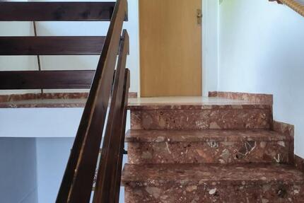 Schöne Obergeschoß-Wohnung mit Balkon, 125 qm, zu vermieten zimmer