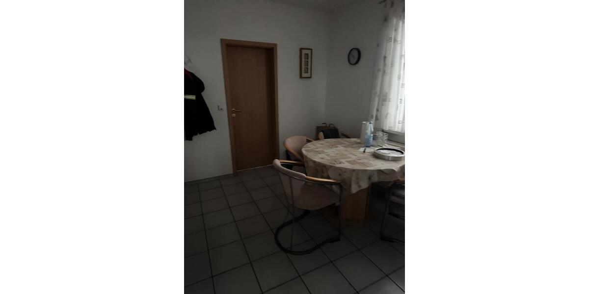 Gewerbe Halle direkt auf A28 HattenBüroWCDusche zimmer