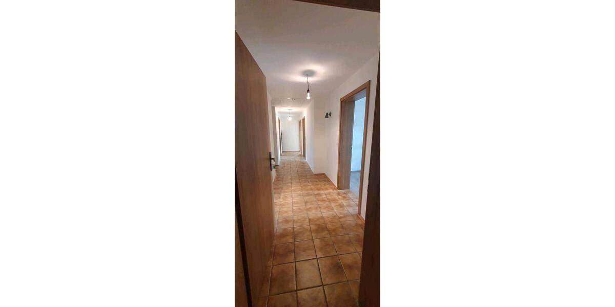 Etagenwohnung Zwiesel - 3 Zimmer, 100 m&sup2;, 800&euro; | Angebot:26327172