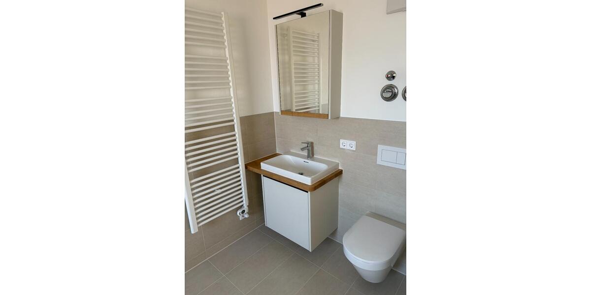 Hochwertig ausgestattete barrierefreie 2-Zimmer DG-Wohnung 2 zimmer