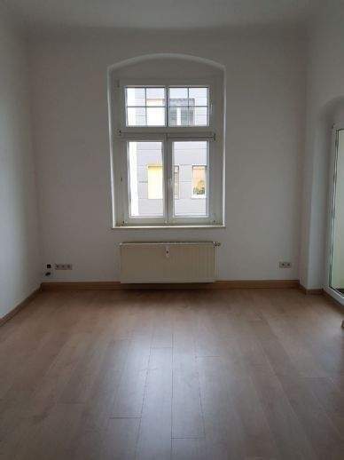 1-Zi.-Mietwohnung mit Balkon & Einbauküche (1. OG) - Meißen Cölln nähe Fachhochschule - MW3a0102 1 zimmer