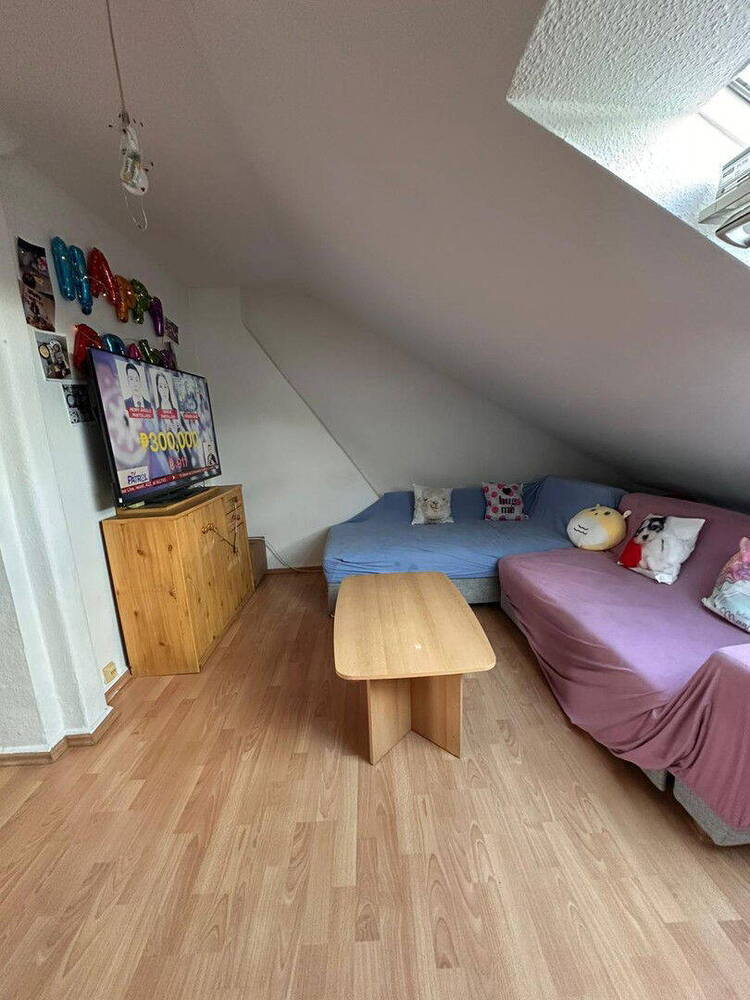 Gemuetliche 2-Z. DG-Wohnung (OG2) ab 1.12 Frei