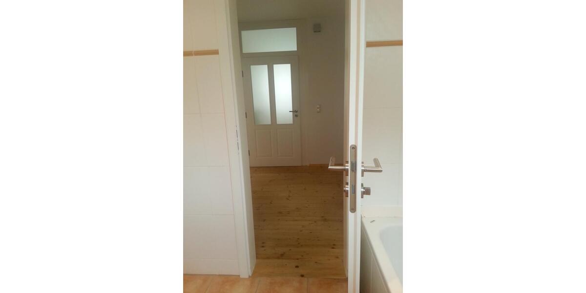 Erdgeschoßwohnung Hösbach - 3 Zimmer, 82 m&sup2;, 820&euro; | Angebot:25655342