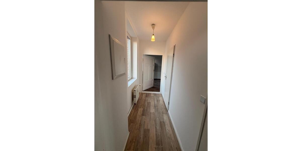 Hochparterre Anklam - 1 Zimmer, 31 m&sup2;, 300&euro; | Angebot:26626467