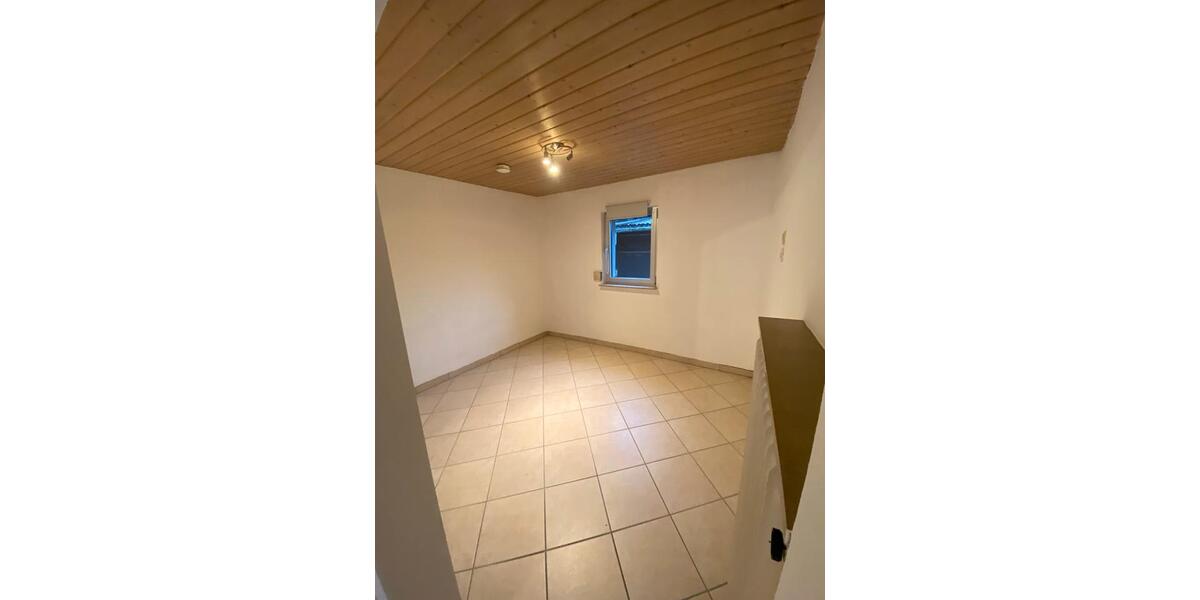 Kleines Einfamilienhaus als 3 ZKB mit Abstellraum und Keller 3 zimmer