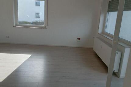 Wohnung Hofheim am Taunus - 3 Zimmer, 93 m&sup2;, 1.200&euro; | Angebot:26015737