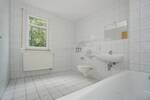 Etagenwohnung Zwickau Innenstadt - 2 Zimmer, 62 m&sup2;, 372&euro; | Angebot:26751362