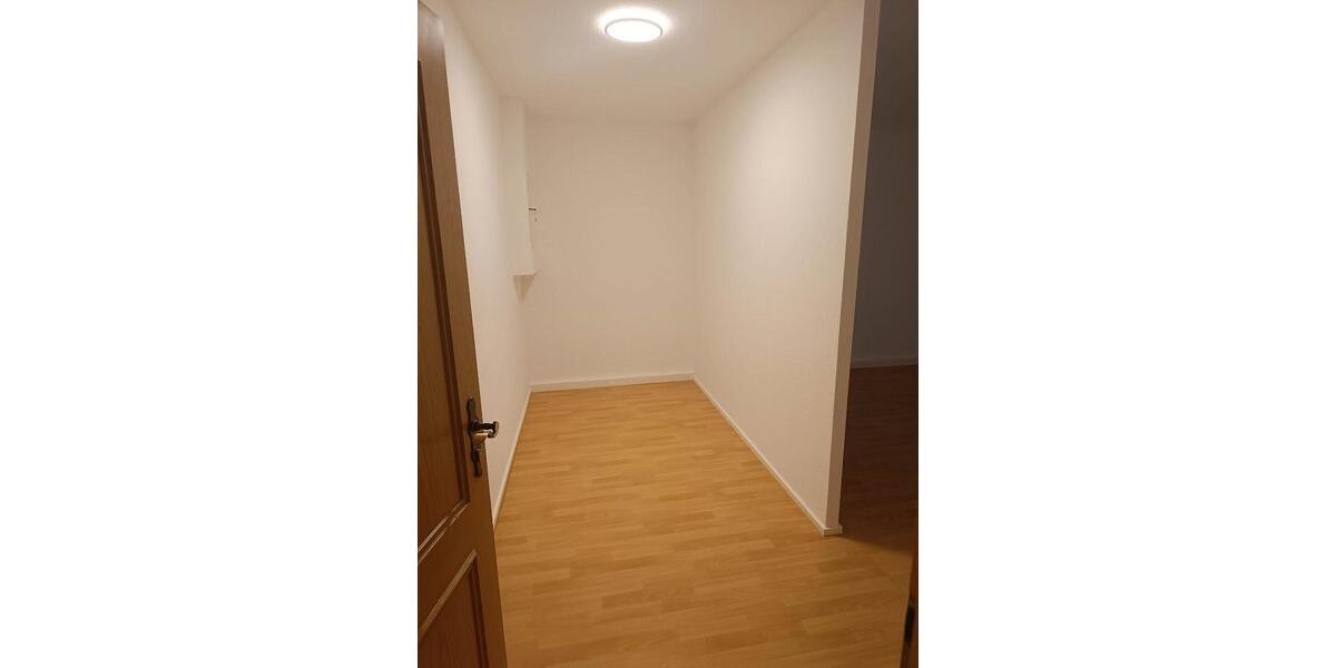 Etagenwohnung Altusried - 3 Zimmer, 93 m&sup2;, 965&euro; | Angebot:25978854