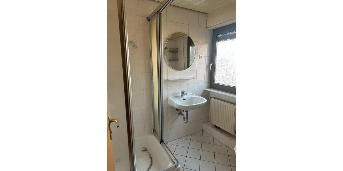 Etagenwohnung Karlsdorf-Neuthard Neuthard - 4 Zimmer, 13 m&sup2;, 20&euro; | Angebot:23701591