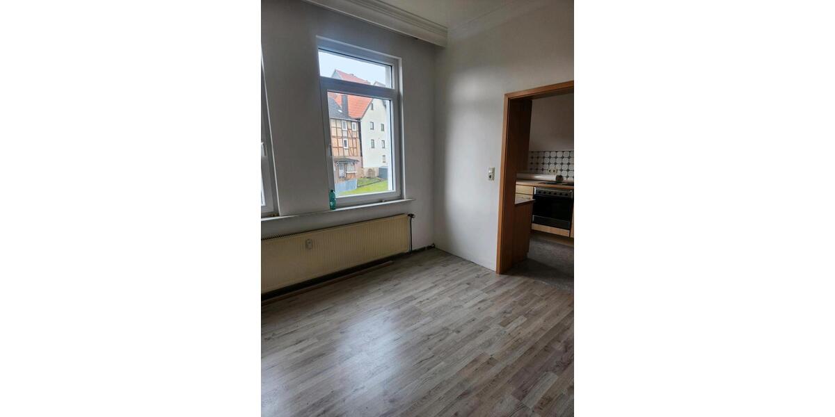 Etagenwohnung Bad Wildungen - 3 Zimmer, 75 m&sup2;, 600&euro; | Angebot:24916631