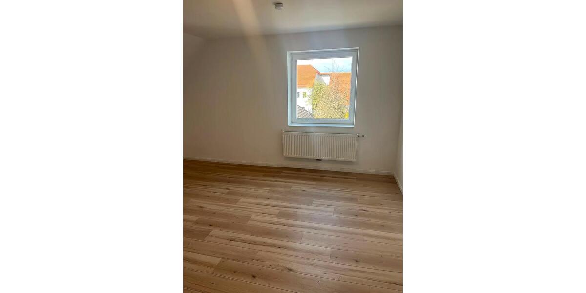 Maisonettenwohnung Gehrden - 4 Zimmer, 175 m&sup2;, 1.400&euro; | Angebot:26699492