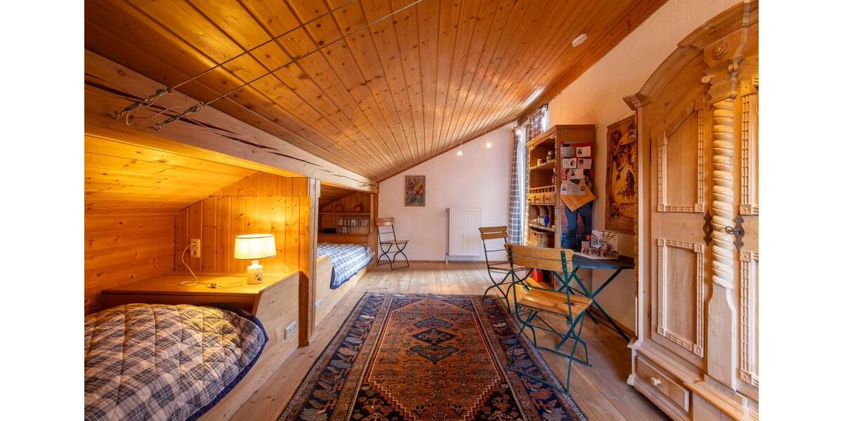 Einfamilienhaus Tiefenbach - 5 Zimmer, 204 m&sup2;, 3.000&euro; | Angebot:23820547