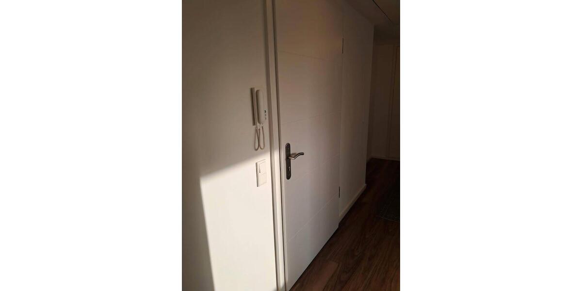Dachgeschoßwohnung Duisburg Hamborn - 2 Zimmer, 82 m&sup2;, 758&euro; | Angebot:26562111
