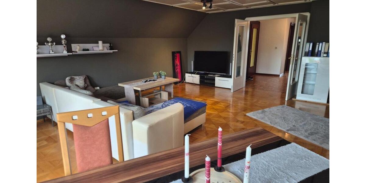 Dachgeschoßwohnung Freiburg (Elbe) - 2 Zimmer, 84 m&sup2;, 650&euro; | Angebot:26644693