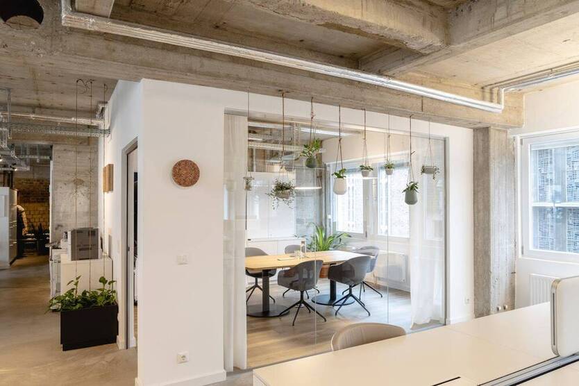 Büroräume und offene Arbeitsplätze in Coworking Space in Rüttenscheid - All-in-Miete