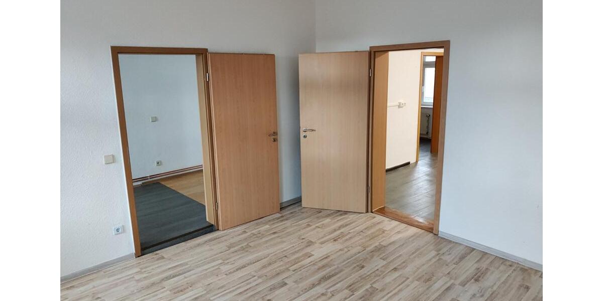 Etagenwohnung Pasewalk - 3 Zimmer, 51 m&sup2;, 310&euro; | Angebot:26255458