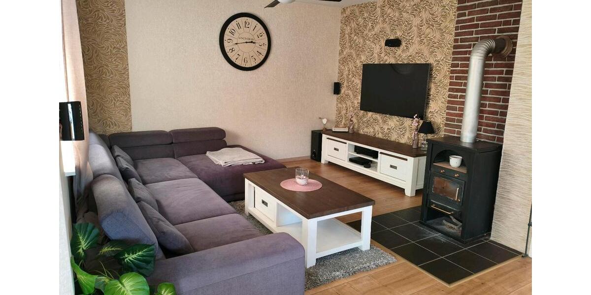 Zweifamilienhaus in Elm 3 zimmer