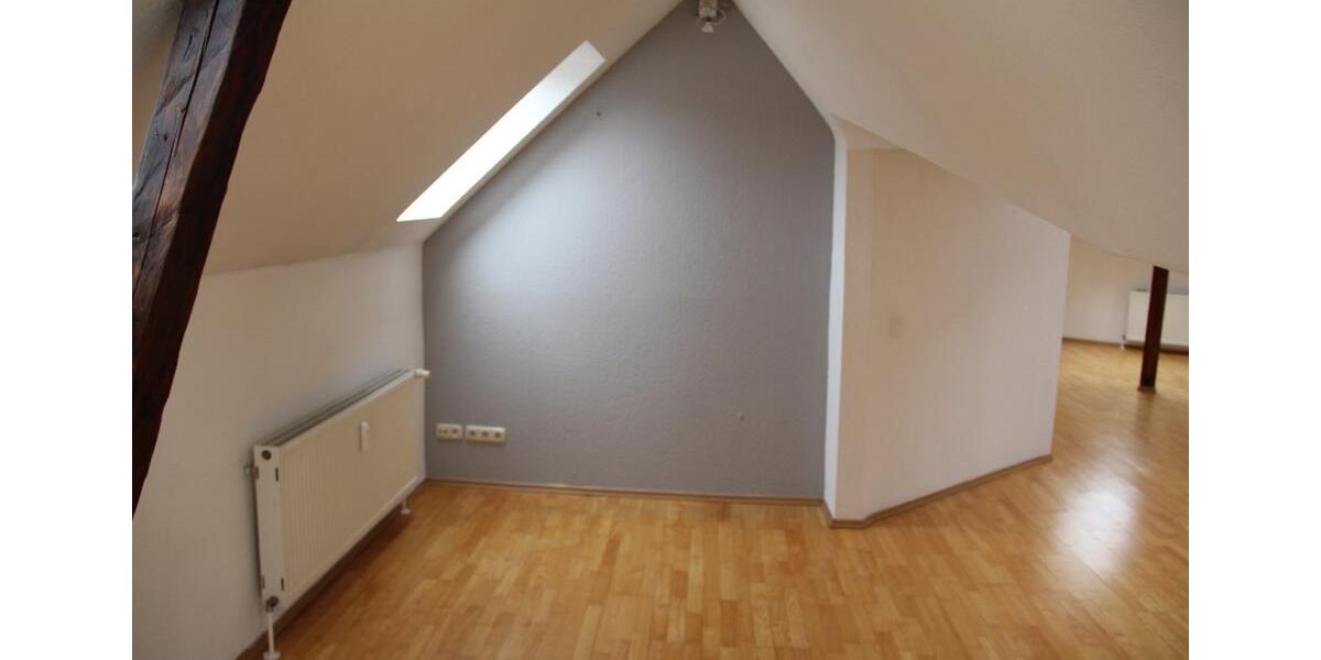 Dachgeschoßwohnung Rostock Hansaviertel - 2 Zimmer, 70 m&sup2;, 840&euro; | Angebot:26545900