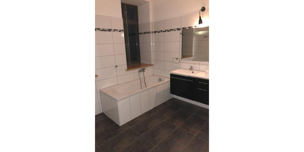 Etagenwohnung Malchow - 4 Zimmer, 128 m&sup2;, 961&euro; | Angebot:26020826