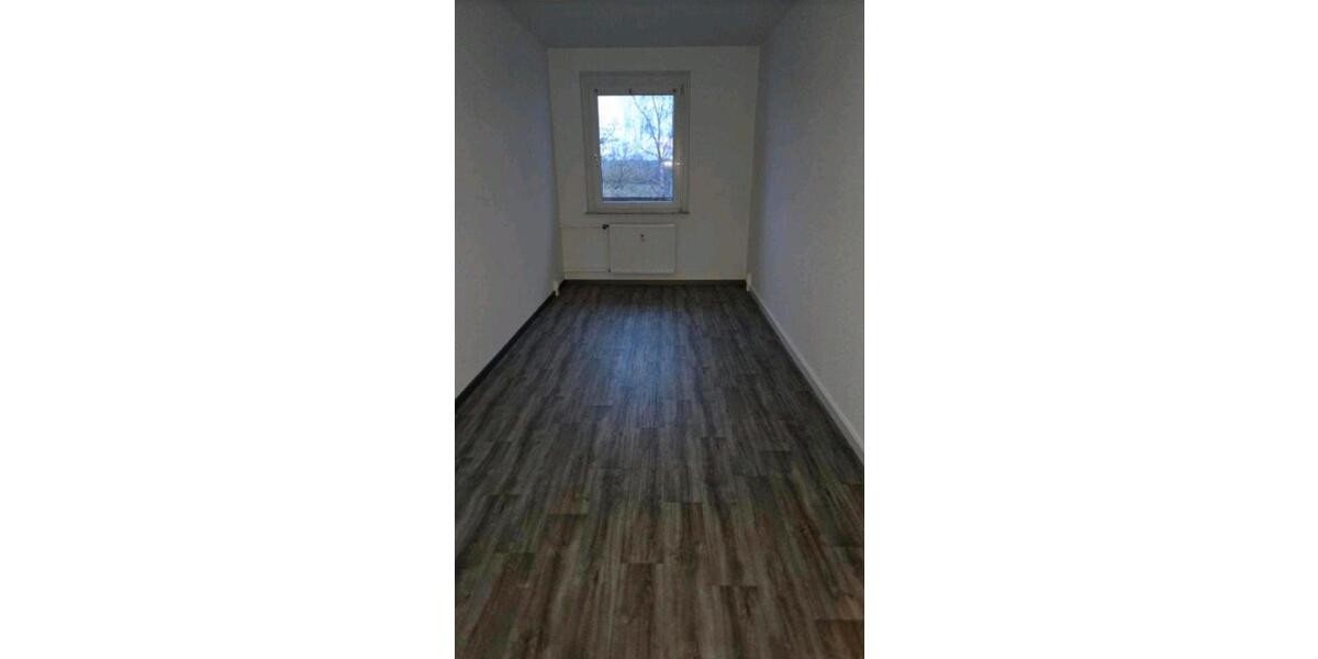 Etagenwohnung Seehausen (Altmark) - 3 Zimmer, 70 m&sup2;, 350&euro; | Angebot:24919520