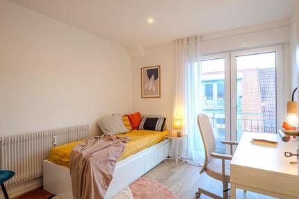 Neugründung 2er-WG *Erstbezug nach Sanierung | Balkon | möbliert* 2 zimmer