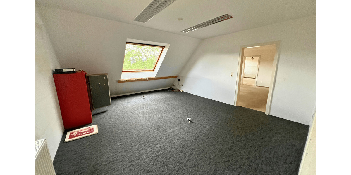 Attraktive Bürofläche mit Wintergarten! zimmer