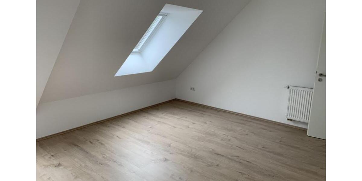 Etagenwohnung Winzer - 4 Zimmer, 98 m&sup2;, 650&euro; | Angebot:24660494