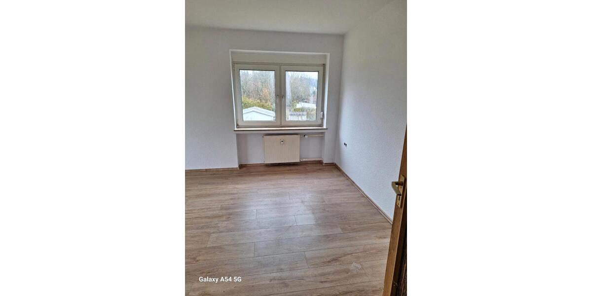 Erdgeschoßwohnung Gummersbach Hepel - 3 Zimmer, 62 m&sup2;, 528&euro; | Angebot:25232952