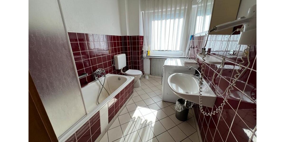 Wohnen auf Zeit Plettenberg - 3 Zimmer, 80 m&sup2;, 105&euro; | Angebot:10682592