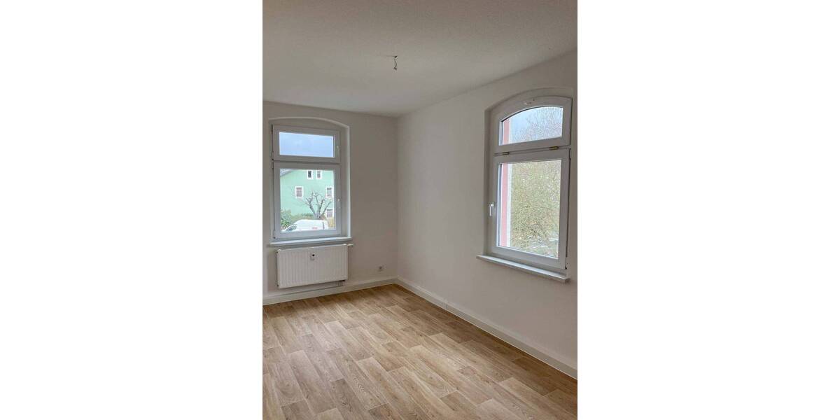 Etagenwohnung Zschopau - 4 Zimmer, 80 m&sup2;, 480&euro; | Angebot:26816719