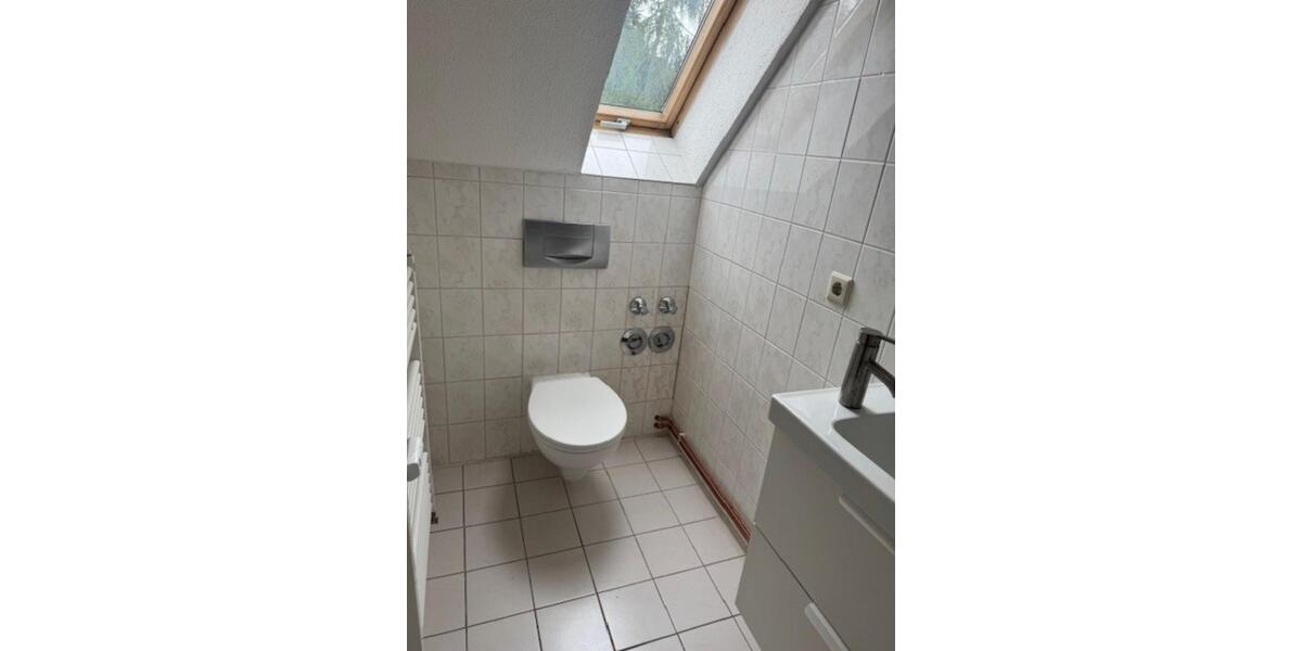 Dachgeschoßwohnung Ludwigsfelde - 3 Zimmer, 96 m&sup2;, 1.728&euro; | Angebot:21173589