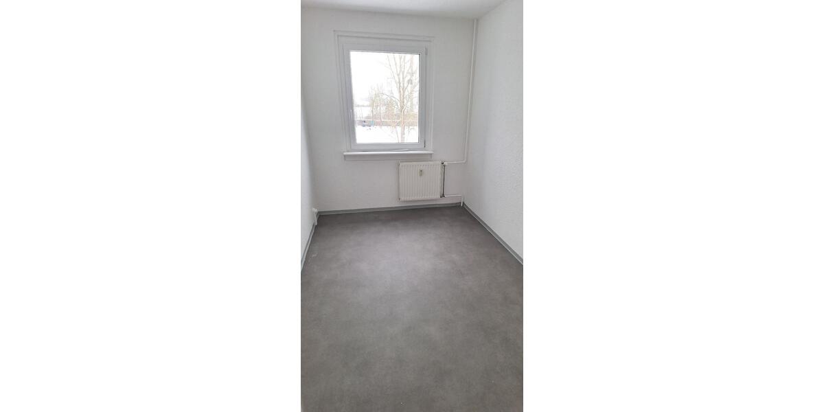 Etagenwohnung Zehdenick - 4 Zimmer, 67 m&sup2;, 410&euro; | Angebot:25646526