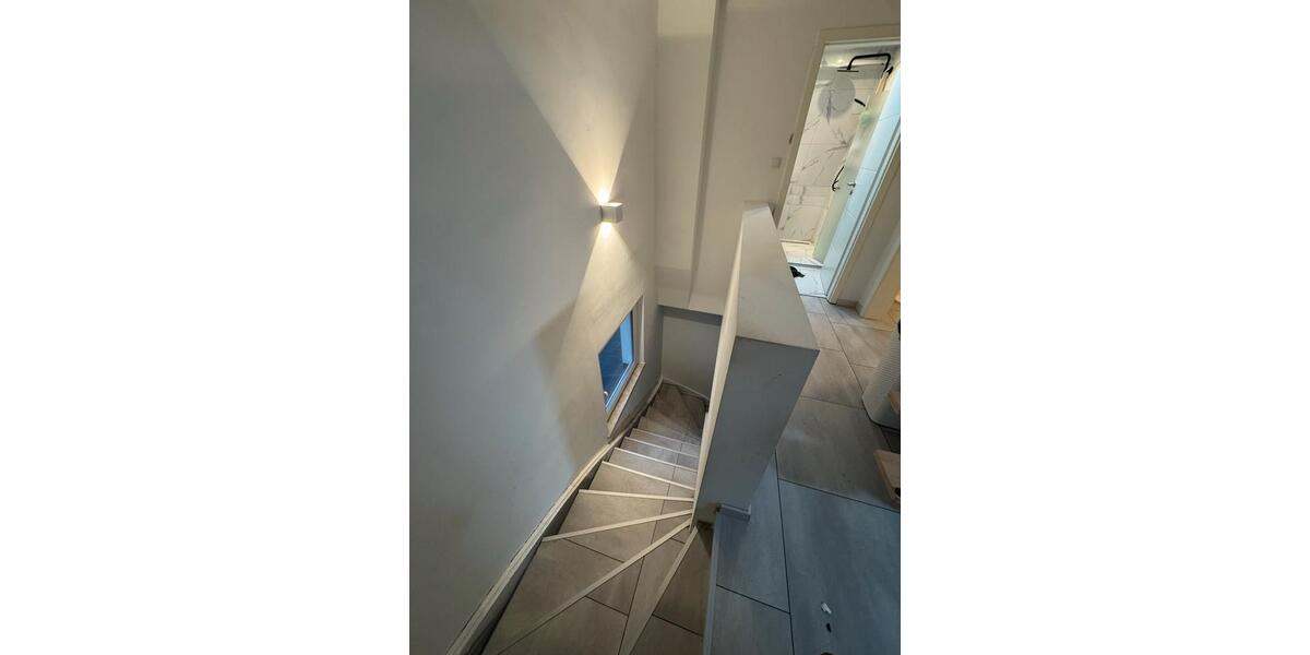 Reihenhaus Zirndorf - 4 Zimmer, 119 m&sup2;, 1.720&euro; | Angebot:25161968