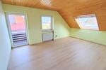 Dachgeschoßwohnung Lage - 3 Zimmer, 108 m&sup2;, 750&euro; | Angebot:26481181