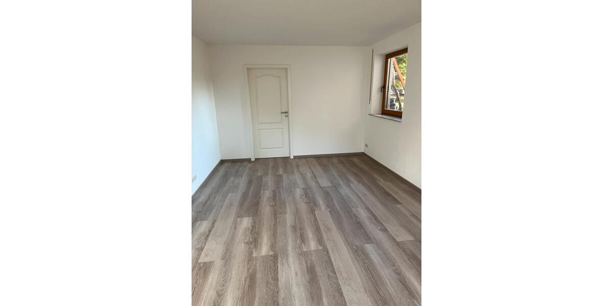 Erdgeschoßwohnung Groitzsch - 3 Zimmer, 62 m&sup2;, 600&euro; | Angebot:24701343