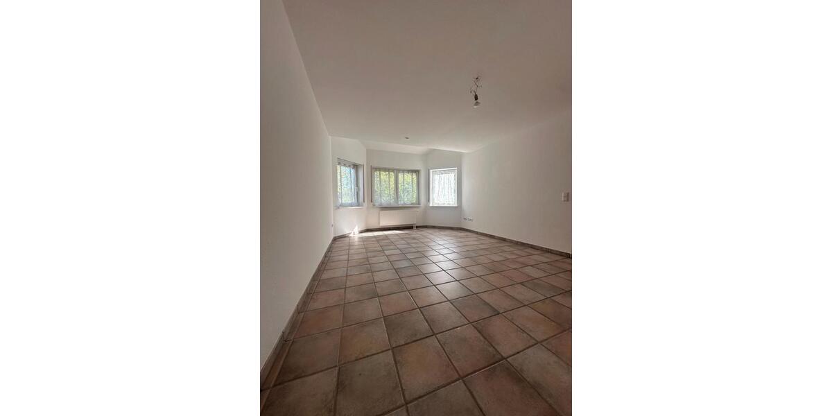 Erdgeschoßwohnung Gundersheim - 2 Zimmer, 92 m&sup2;, 1.000&euro; | Angebot:26459293