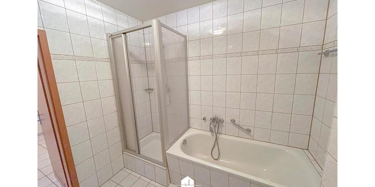 Erdgeschoßwohnung Gera Alt-Bieblach - 2 Zimmer, 71 m&sup2;, 400&euro; | Angebot:24868707