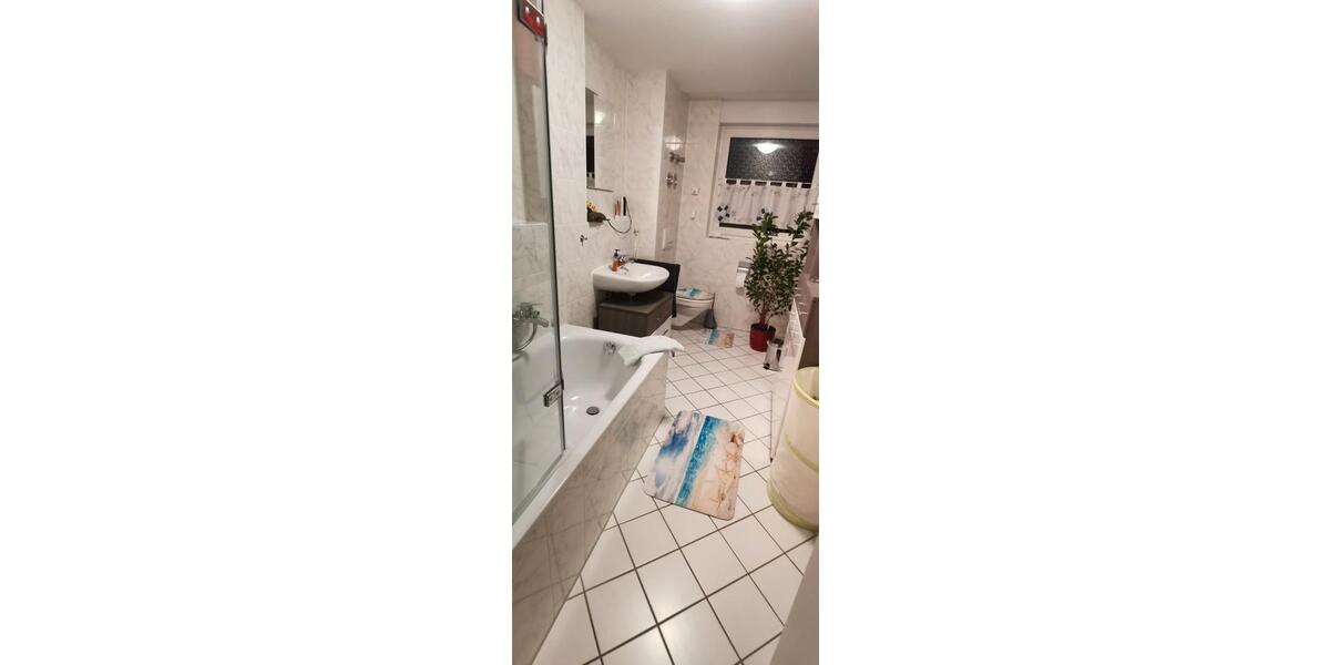 Hochparterre Wiesbaden Südost - 2 Zimmer, 61 m&sup2;, 854&euro; | Angebot:26652232