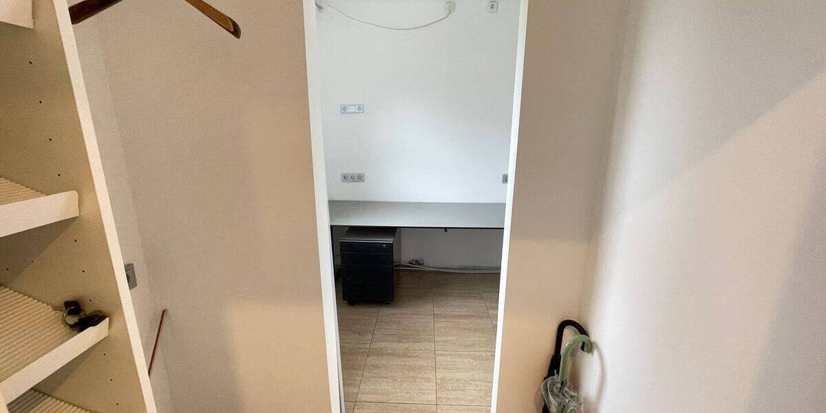 Reihenmittelhaus Hamburg Farmsen-Berne - 3 Zimmer, 105 m&sup2;, 1.650&euro; | Angebot:26798854