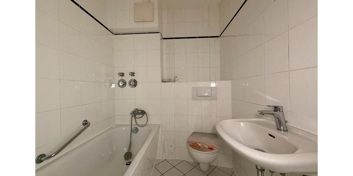 Erdgeschoßwohnung Weißenfels - 2 Zimmer, 50 m&sup2;, 350&euro; | Angebot:25364624