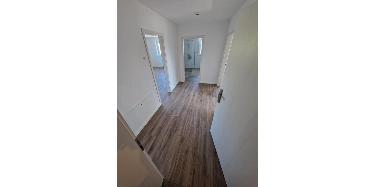 Etagenwohnung Albersdorf - 3 Zimmer, 70 m&sup2;, 805&euro; | Angebot:26573155