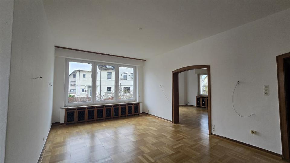Etagenwohnung Bad Pyrmont - 3 Zimmer, 117 m&sup2;, 650&euro; | Angebot:24103705