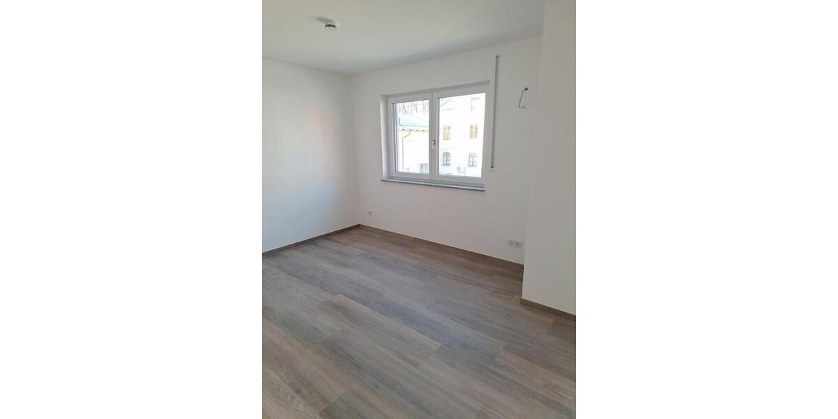 Etagenwohnung Pfarrkirchen - 1 Zimmer, 54 m&sup2;, 685&euro; | Angebot:26180630