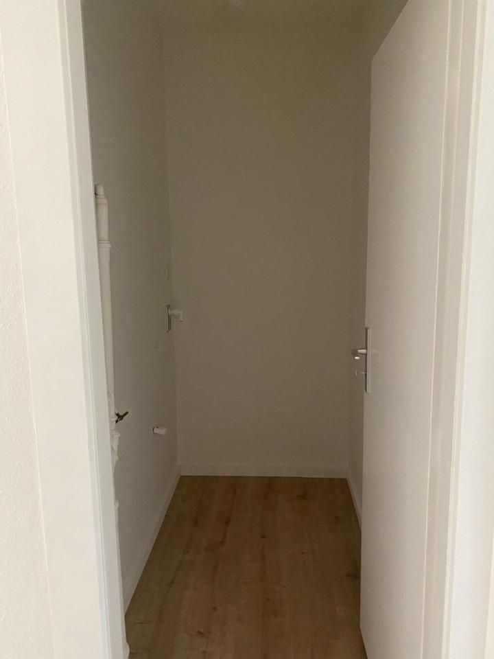 Frisch Saniert! Schöne 3 Zimmer Wohnung