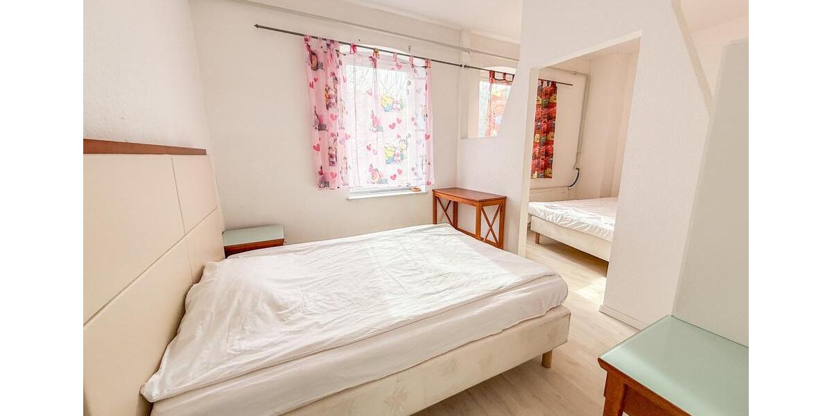 Wohnen auf Zeit Werdohl - 8 Zimmer, 180 m&sup2;, 12&euro; | Angebot:26127807